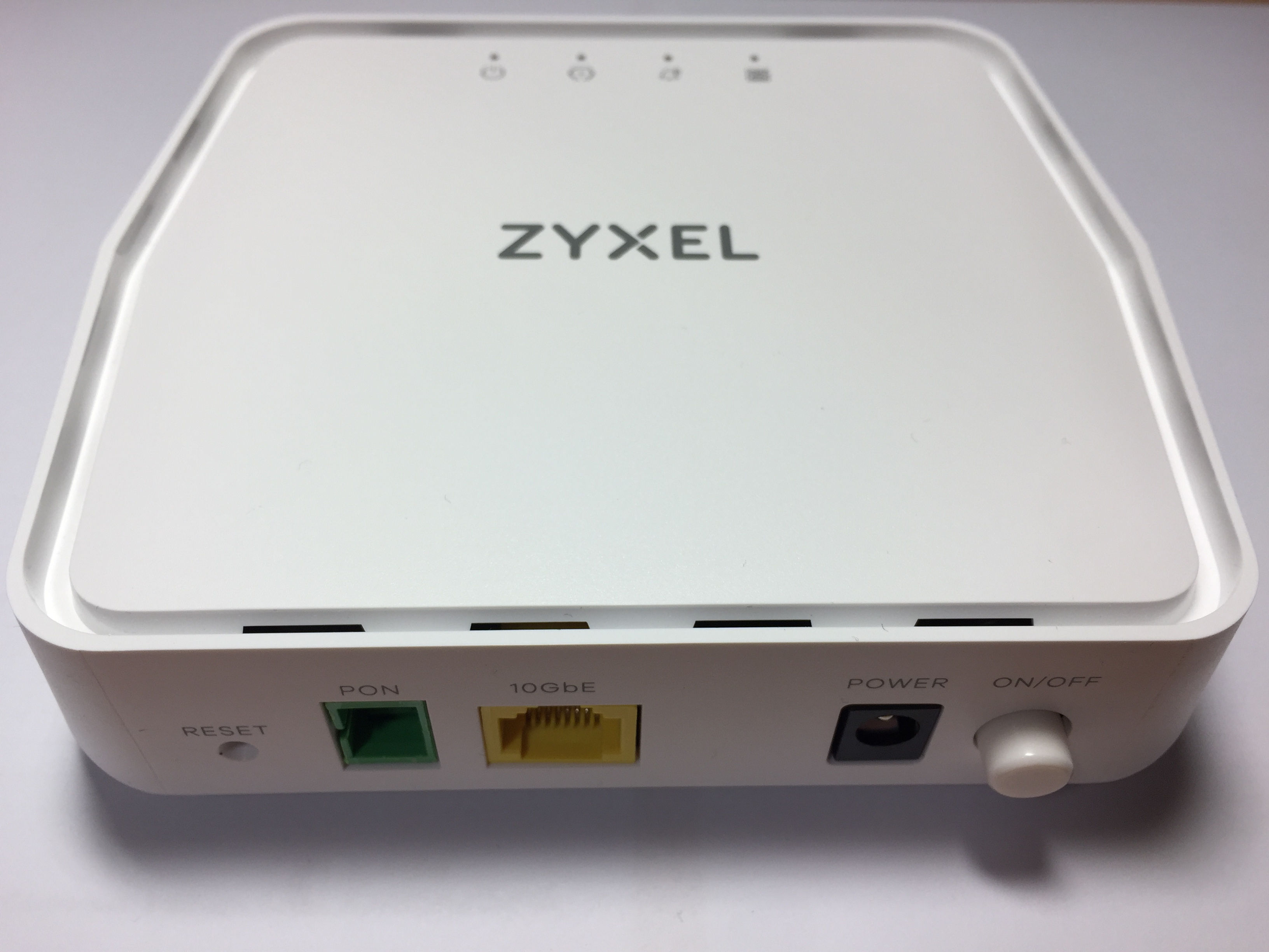 Zyxel PM7300-T0 ports